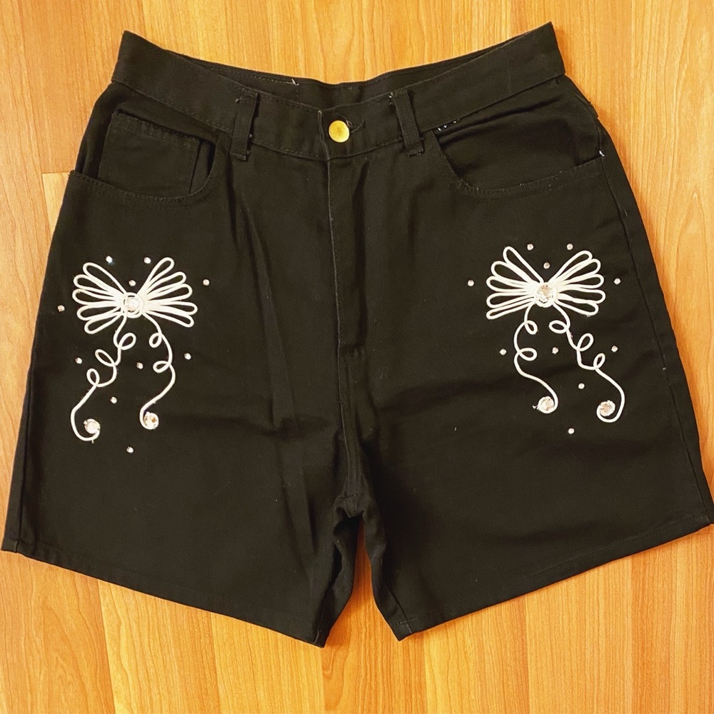 Vintage 80s high-waisted black jean shorts w/ gems